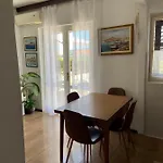 Apartment Rebeka's Primosten