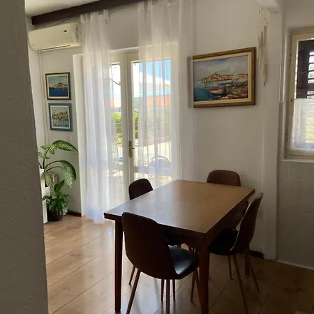 Apartment Rebeka's Primosten